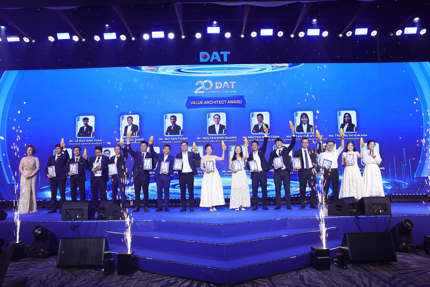 DAT Group kỷ niệm 20 năm: Từ doanh nghiệp thiết bị đến hệ sinh thái công nghệ – năng lượng xanh