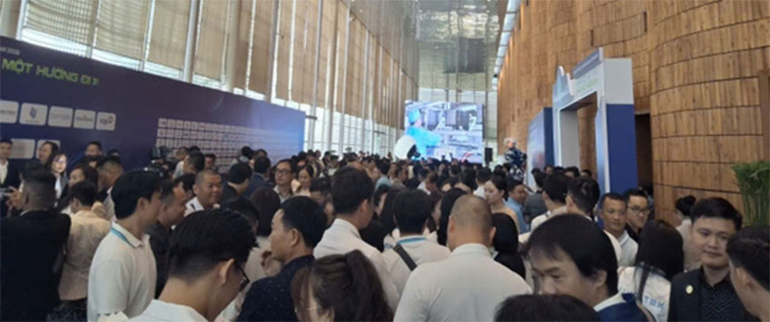 Khách mời tới tham dự chương trình.